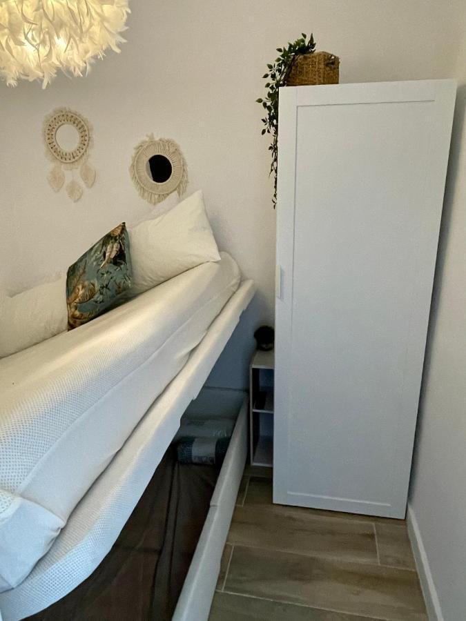Apartamento Vistas Al Mar Aire Acondicionado Wifi เอมปูเรียบราบา ภายนอก รูปภาพ