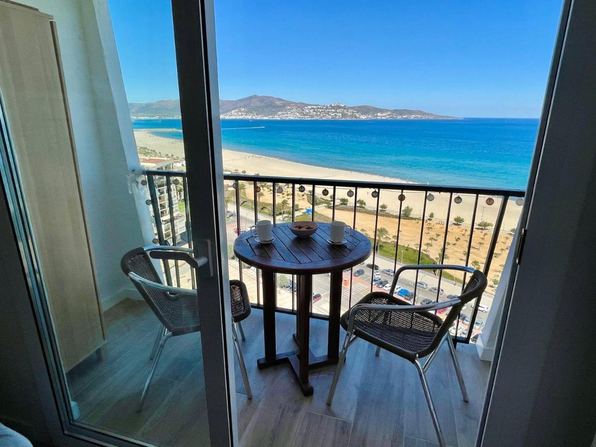 Apartamento Vistas Al Mar Aire Acondicionado Wifi เอมปูเรียบราบา ภายนอก รูปภาพ