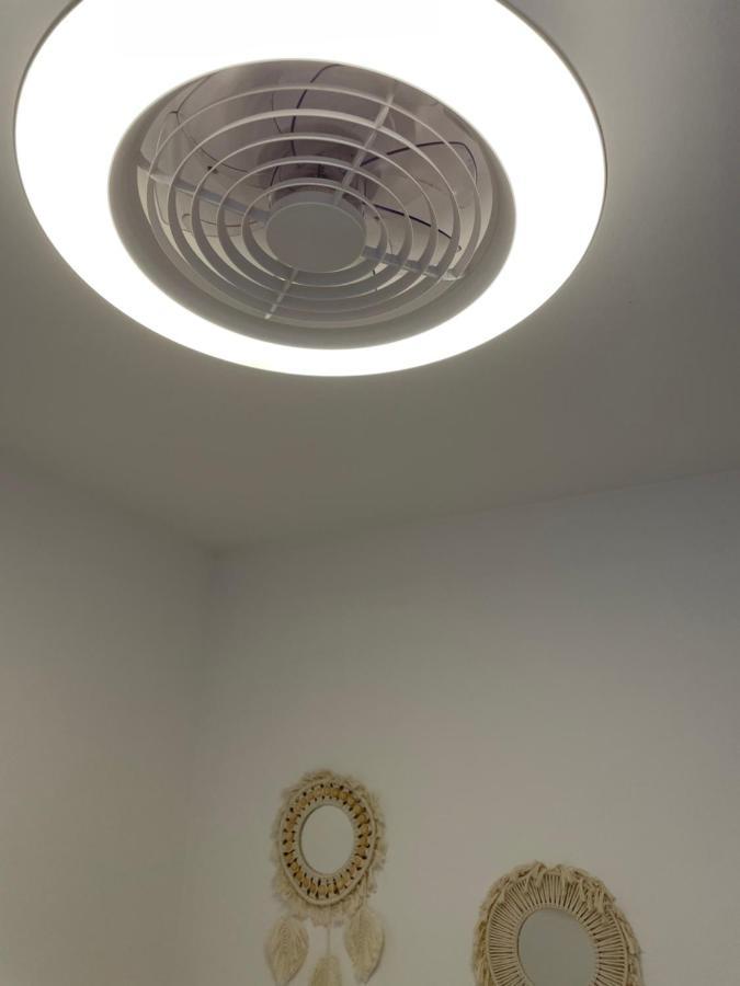 Apartamento Vistas Al Mar Aire Acondicionado Wifi เอมปูเรียบราบา ภายนอก รูปภาพ
